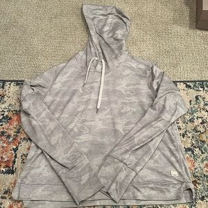 Women's Vuori Halo Essential Hoodie Medium